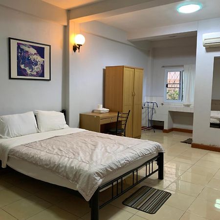 Pikul Apartment Hotel Nong Khai Buitenkant foto